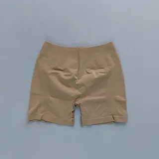 شورتک سیملس پشت چین 42 تا 48