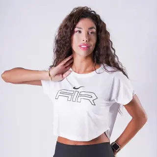 کراپ ورزشی زنانه آزاد نایک سوزنی
